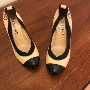 CHANEL black and cream heels, size 38